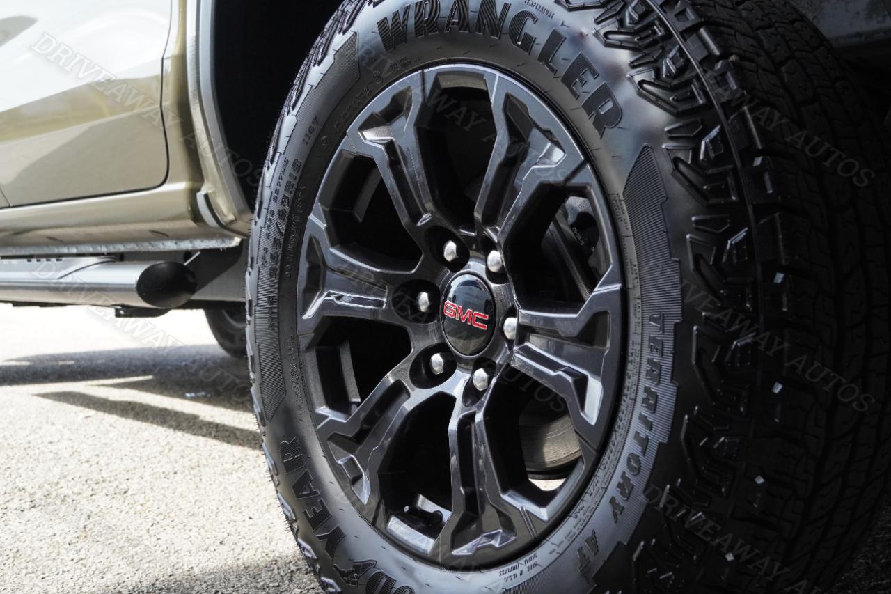 GMC Canyon 2WD Crew Cab Elevation 2024