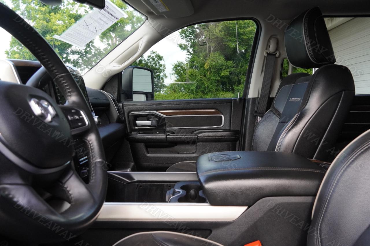 RAM 3500 Laramie 4x4 Crew Cab 8' Box 2024
