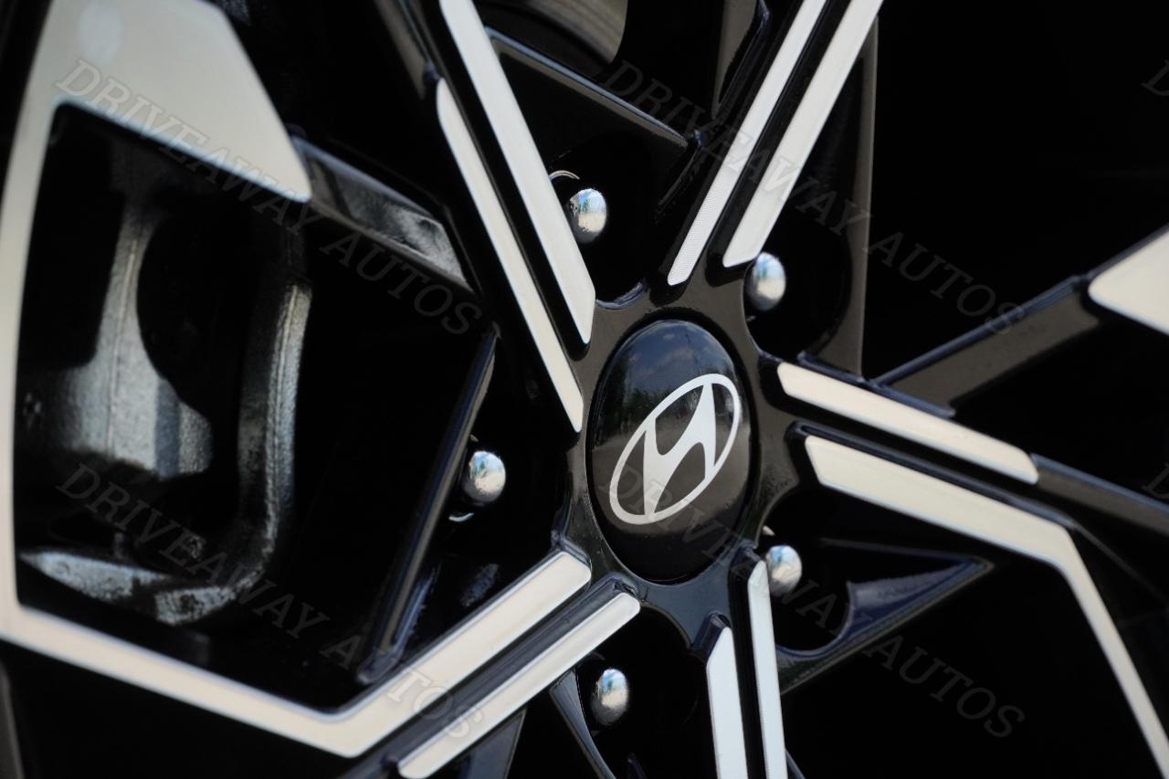 Hyundai Sonata SEL FWD 2025