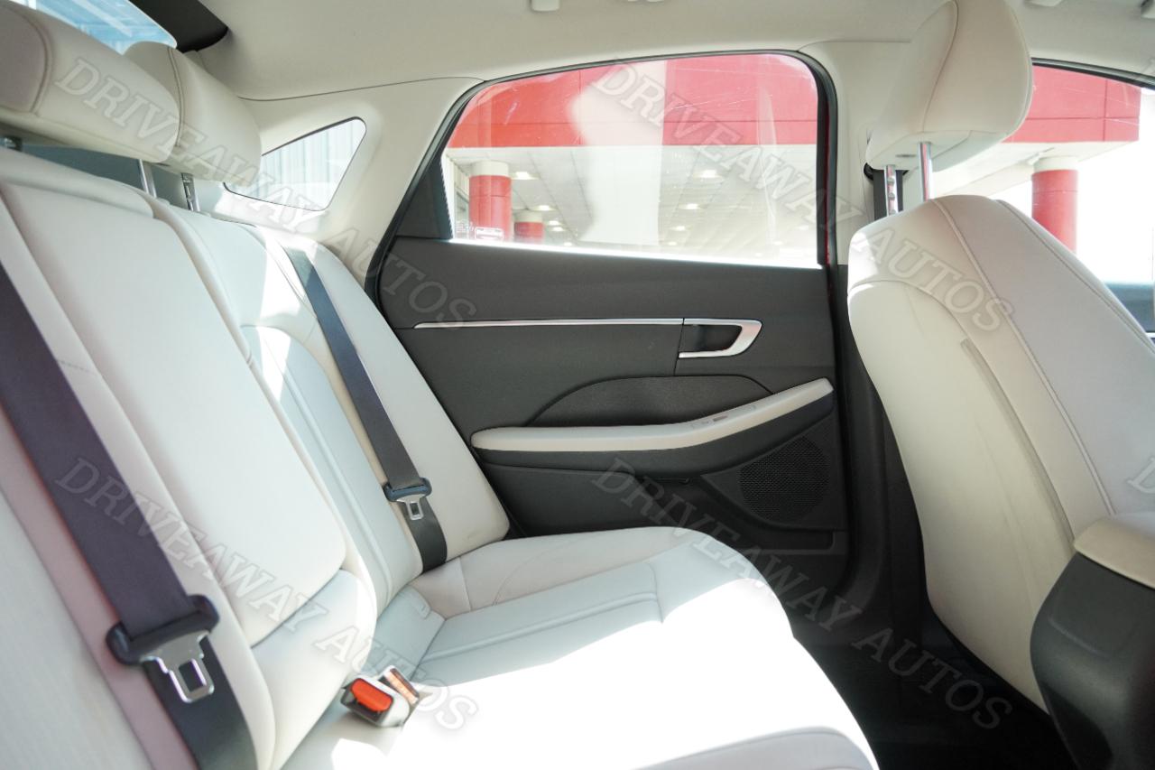 Hyundai Sonata SEL FWD 2025