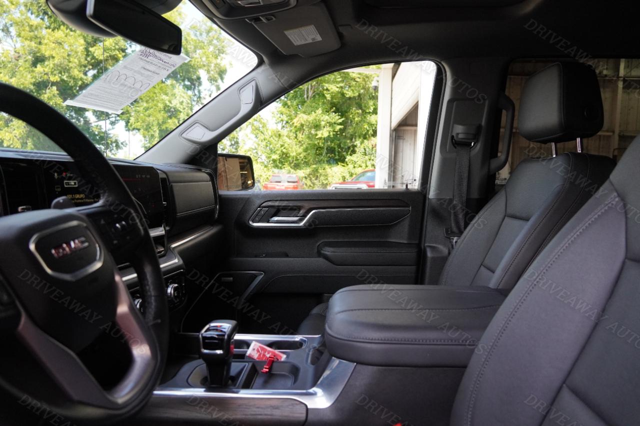 GMC Sierra 1500 2WD Crew Cab 147" SLT 2025