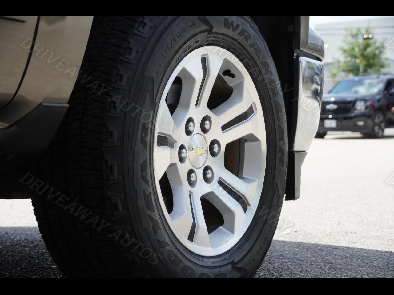 Chevrolet Silverado 1500 4WD Crew Cab 143.5" LT w/2LT 2015