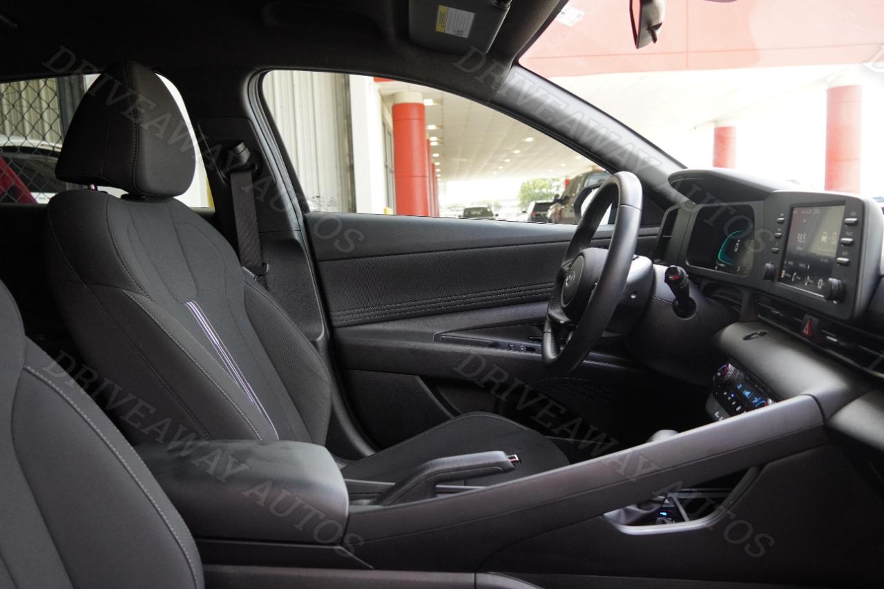 Hyundai Elantra SEL Sport IVT 2025