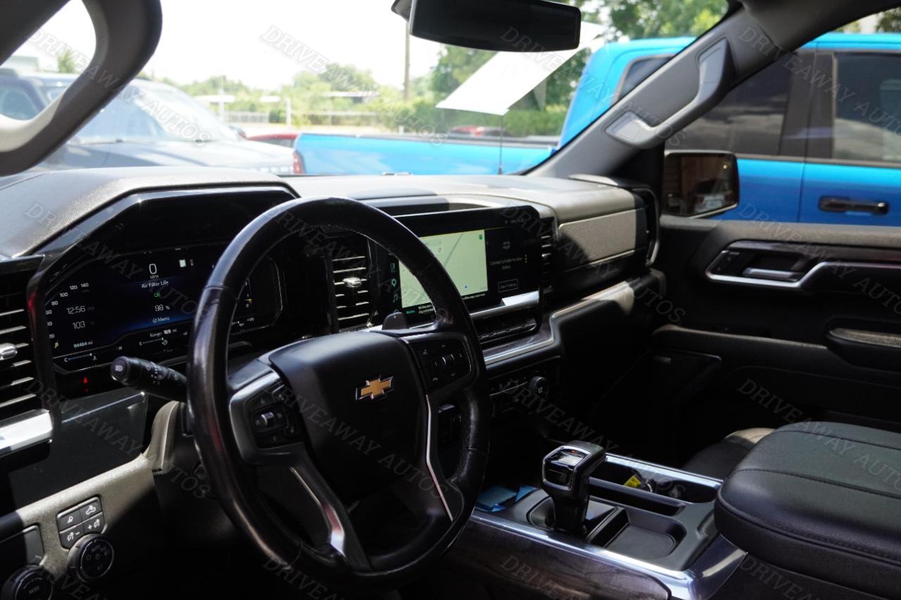 Chevrolet Silverado 1500 2WD Crew Cab 147" LTZ 2023