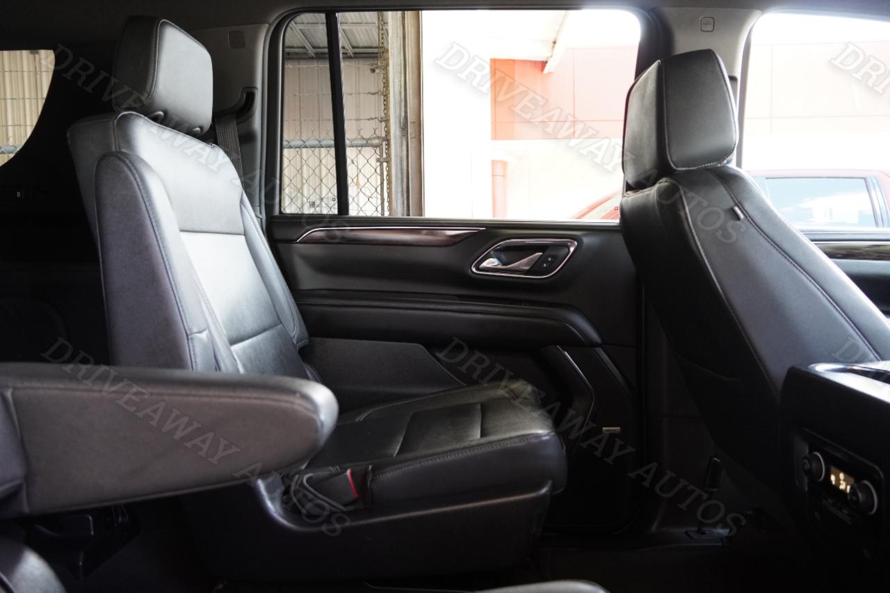 Chevrolet Suburban 4WD 4dr LT 2023