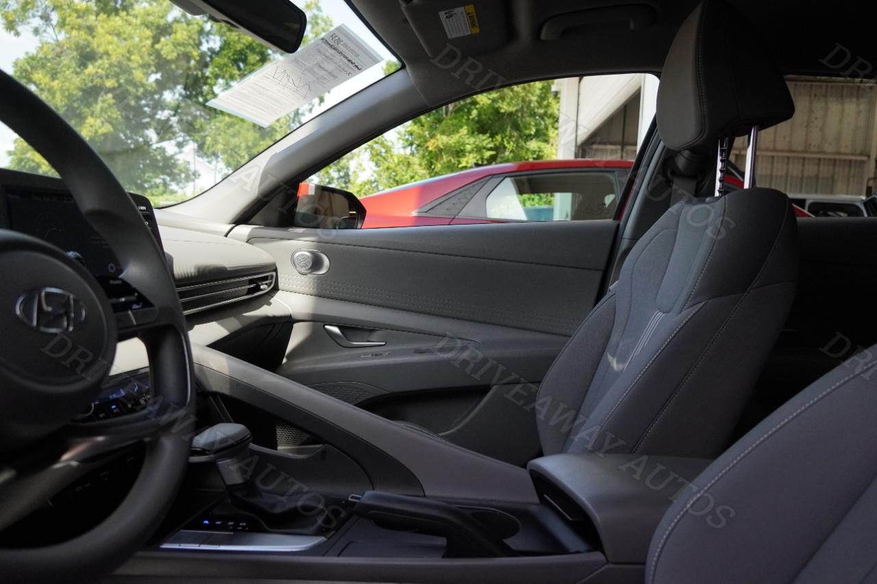 Hyundai Elantra SEL IVT 2023