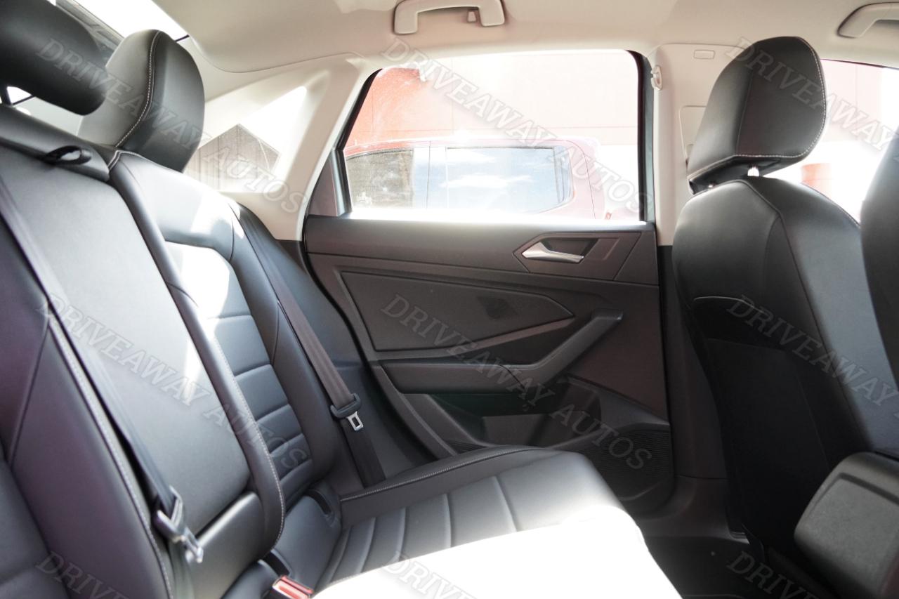 Volkswagen Jetta SE Auto 2023