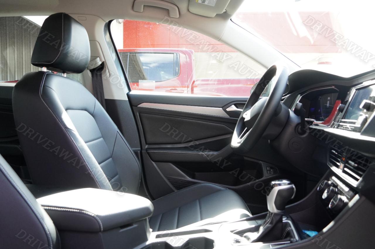 Volkswagen Jetta SE Auto 2023