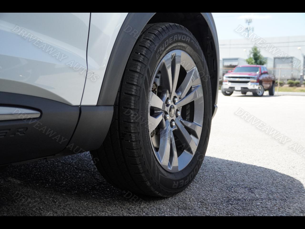 Ford Explorer XLT RWD 2022