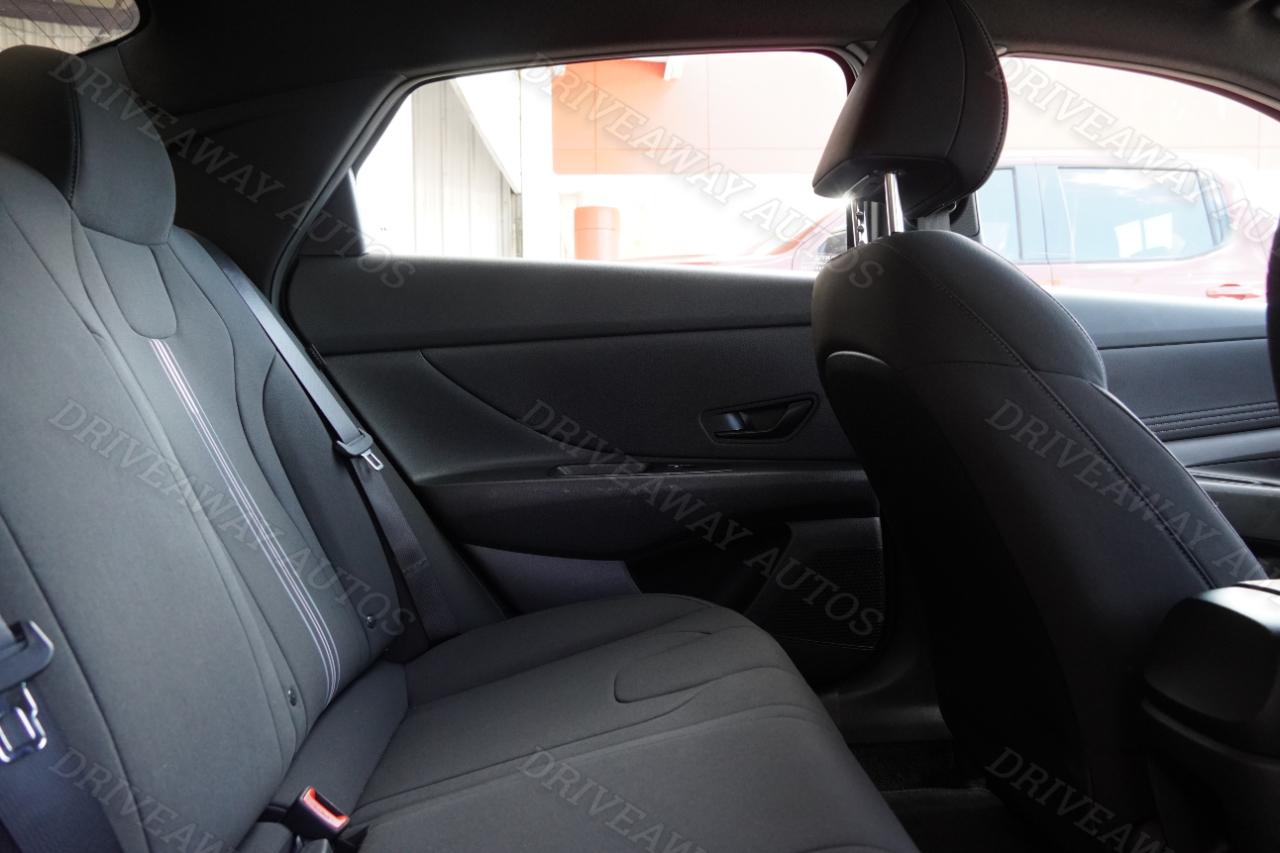 Hyundai Elantra SEL Sport IVT 2025