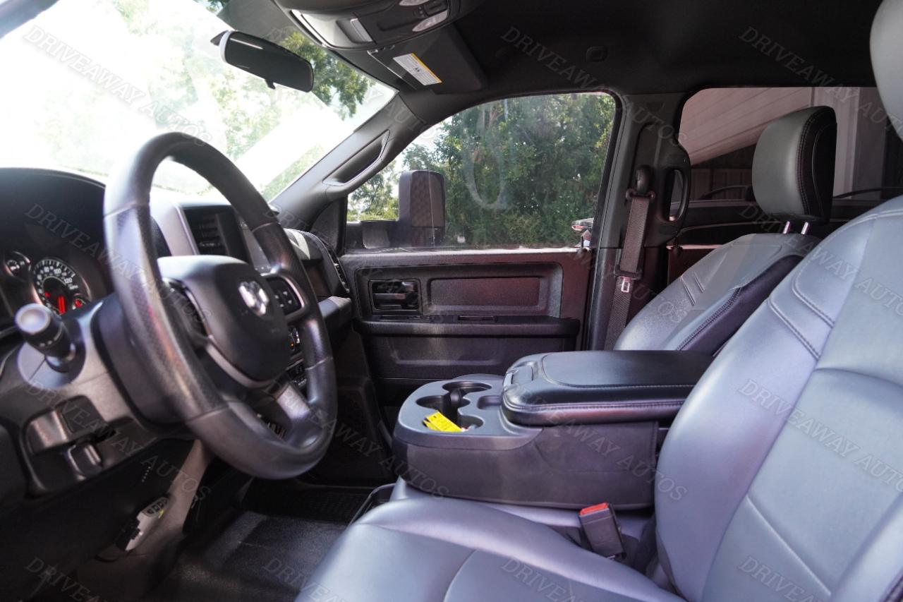 RAM 2500 Tradesman 4x4 Crew Cab 6'4" Box 2021
