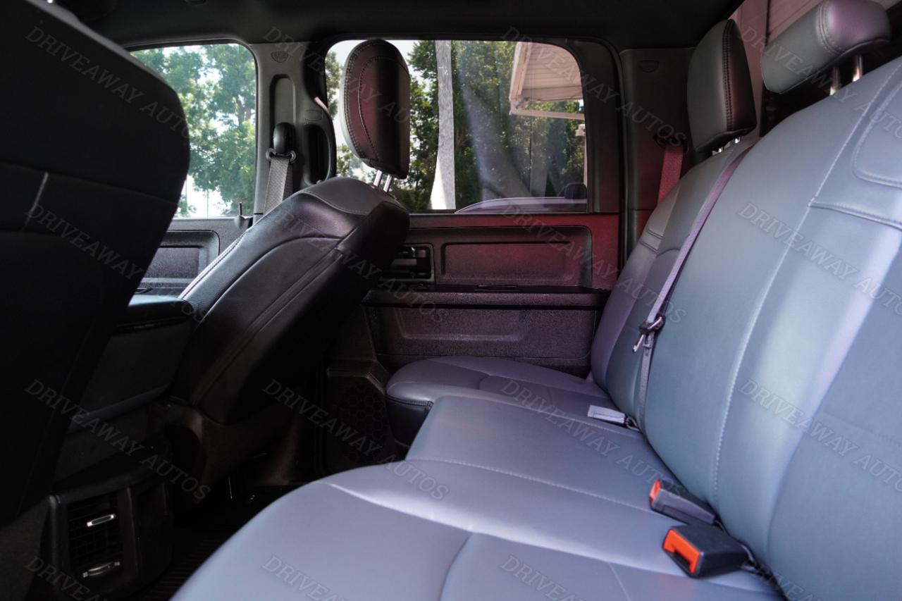 RAM 2500 Tradesman 4x4 Crew Cab 6'4" Box 2021