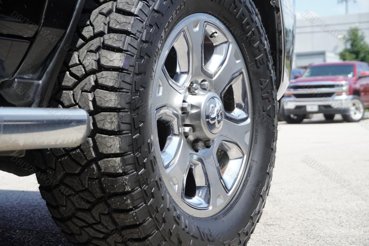 RAM 2500 Tradesman 4x4 Crew Cab 6'4" Box 2021