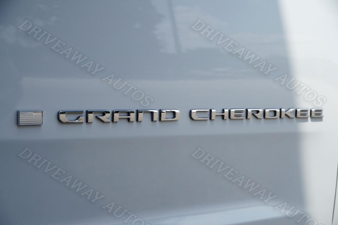Jeep Grand Cherokee L Laredo 4x4 2023