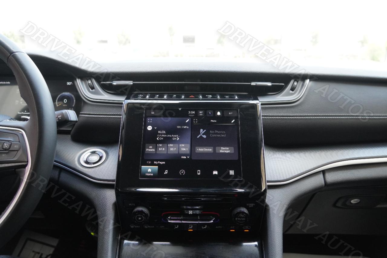 Jeep Grand Cherokee L Laredo 4x4 2023