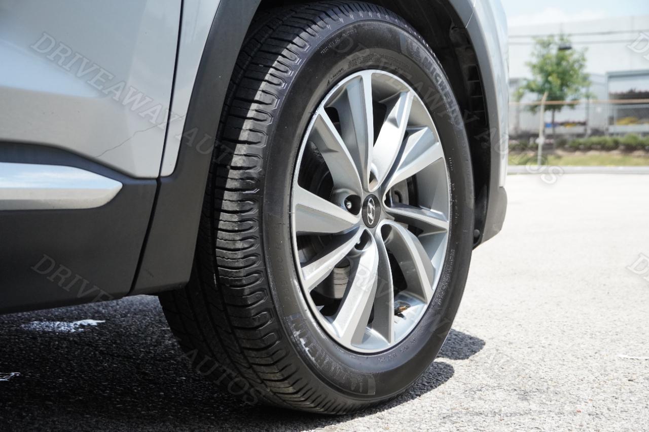 Hyundai Santa Fe SEL 2.4L Auto FWD 2020
