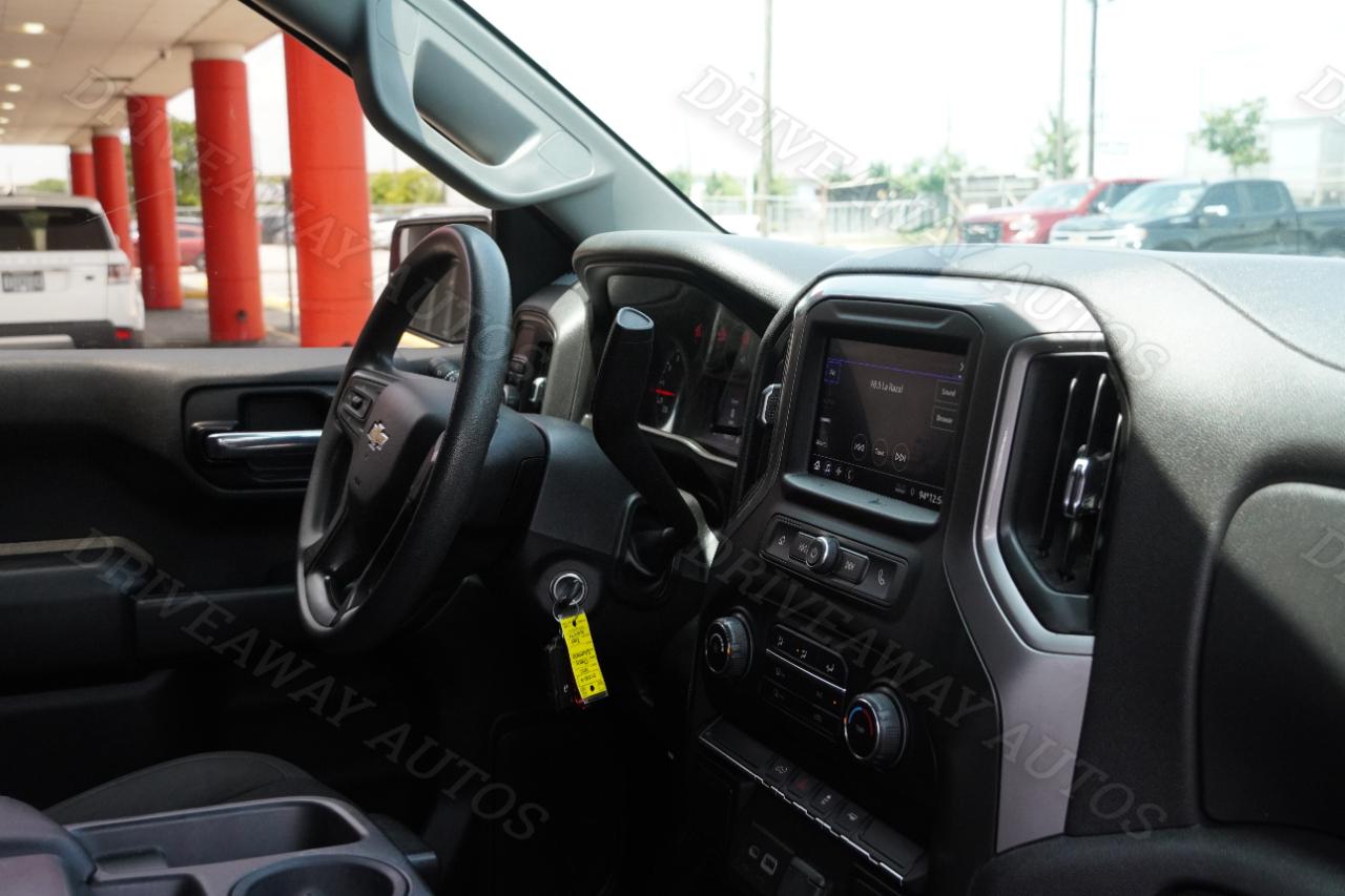 Chevrolet Silverado 1500 2WD Crew Cab 147" Custom 2021