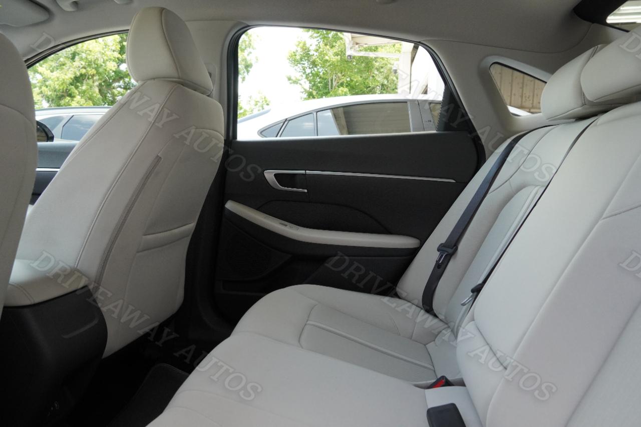 Hyundai Sonata SEL FWD 2025