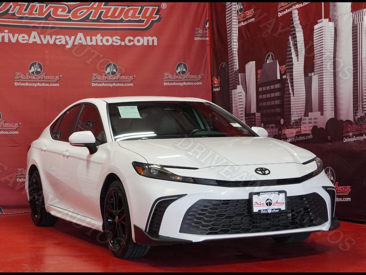 2025 Toyota Camry XLE AWD (Natl)