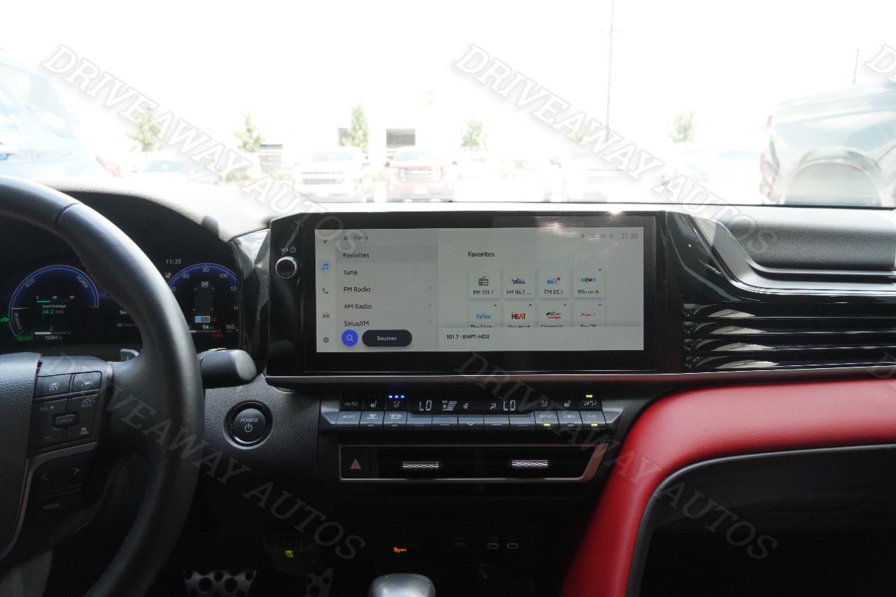 Toyota Camry XLE (Natl) 2025