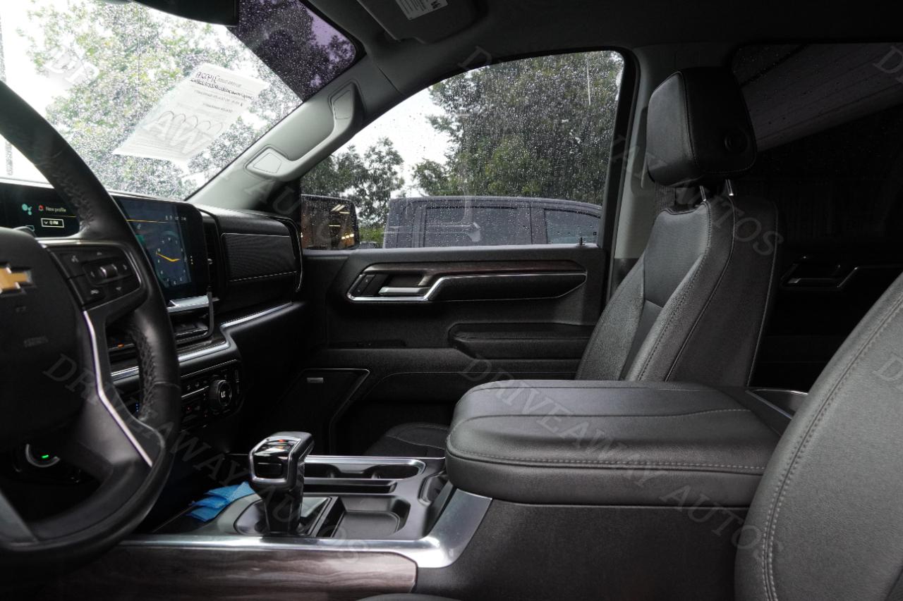 Chevrolet Silverado 1500 4WD Crew Cab 147" LTZ 2023