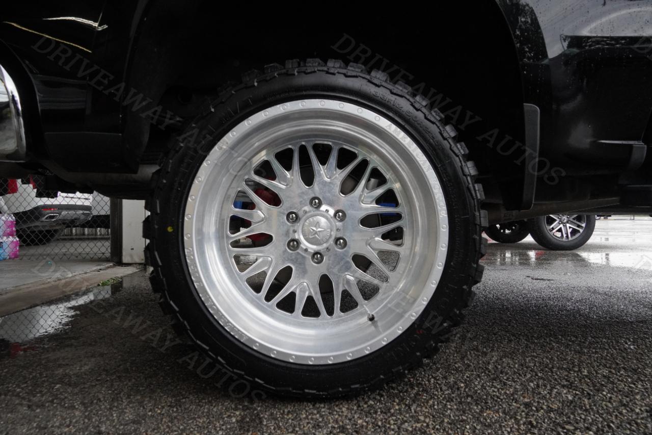 Chevrolet Silverado 1500 4WD Crew Cab 147" LTZ 2023