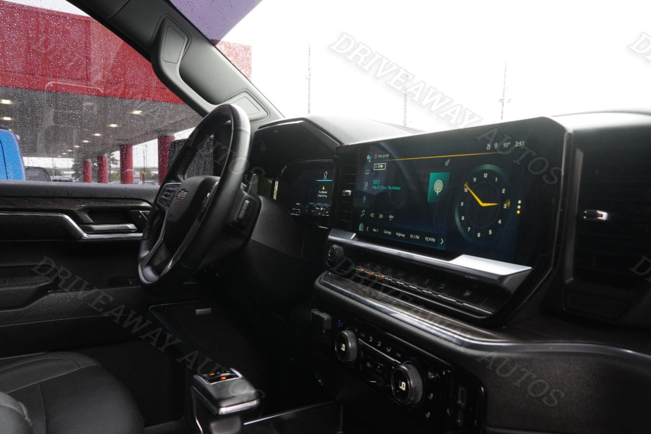 Chevrolet Silverado 1500 4WD Crew Cab 147" LTZ 2023
