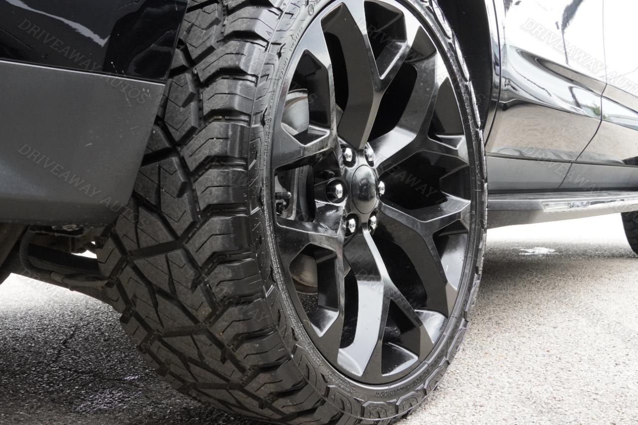 Chevrolet Tahoe 2WD 4dr LT 2021