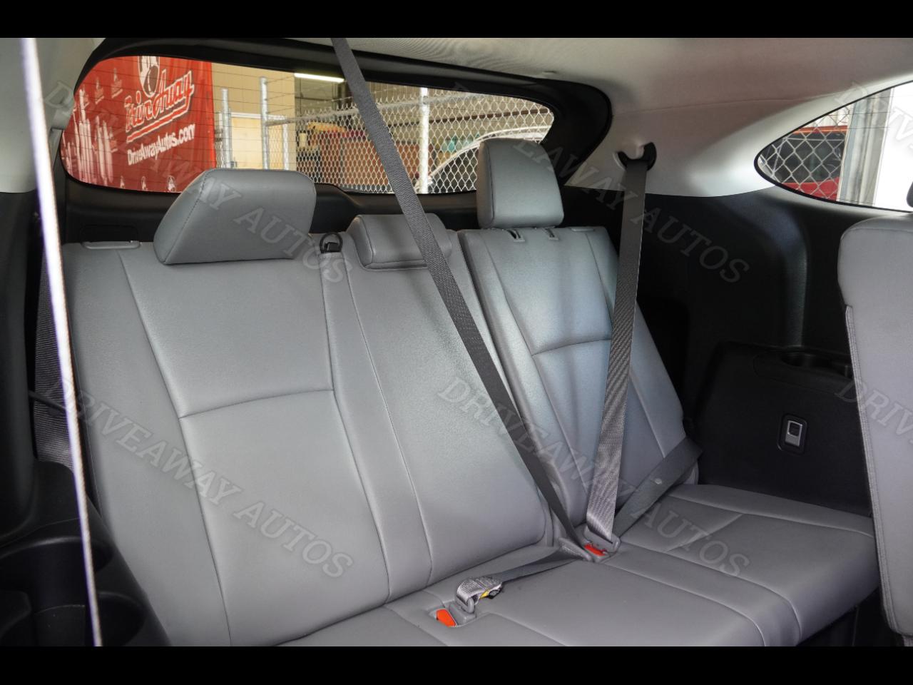 Toyota Highlander Platinum FWD (Natl) 2023