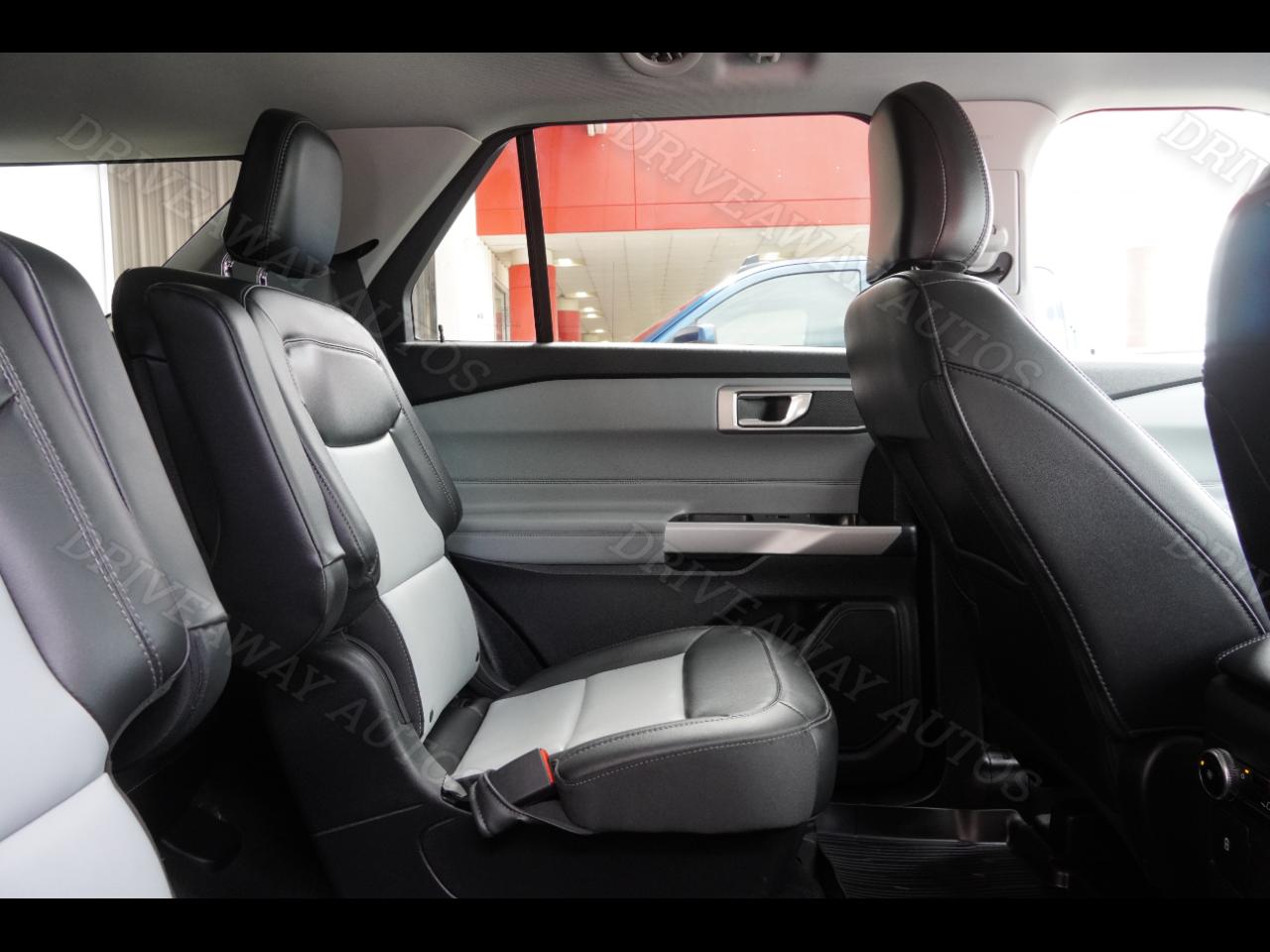 Ford Explorer XLT RWD 2024
