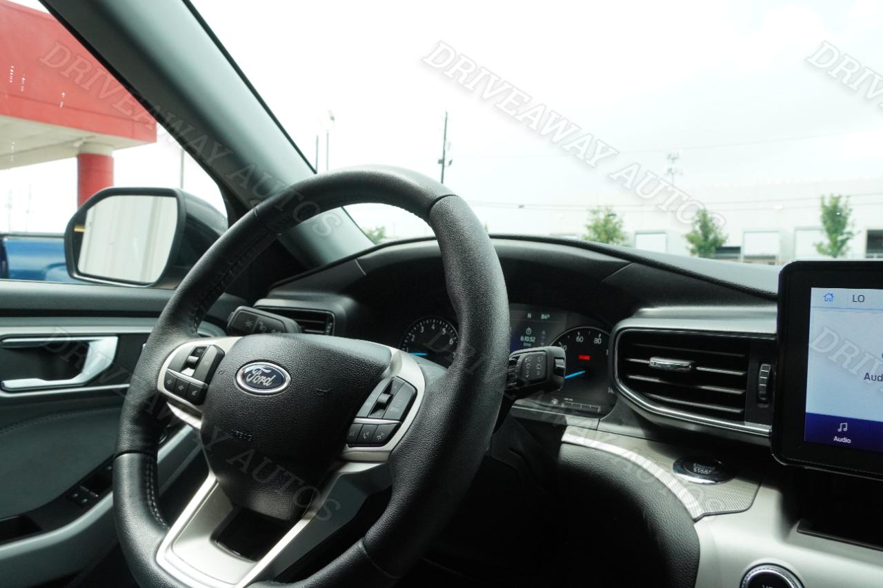 Ford Explorer XLT RWD 2024