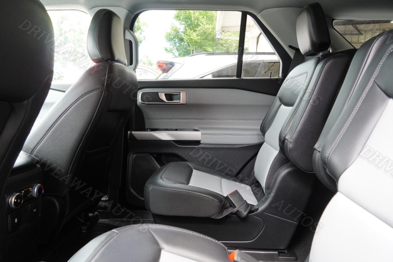 Ford Explorer XLT RWD 2024