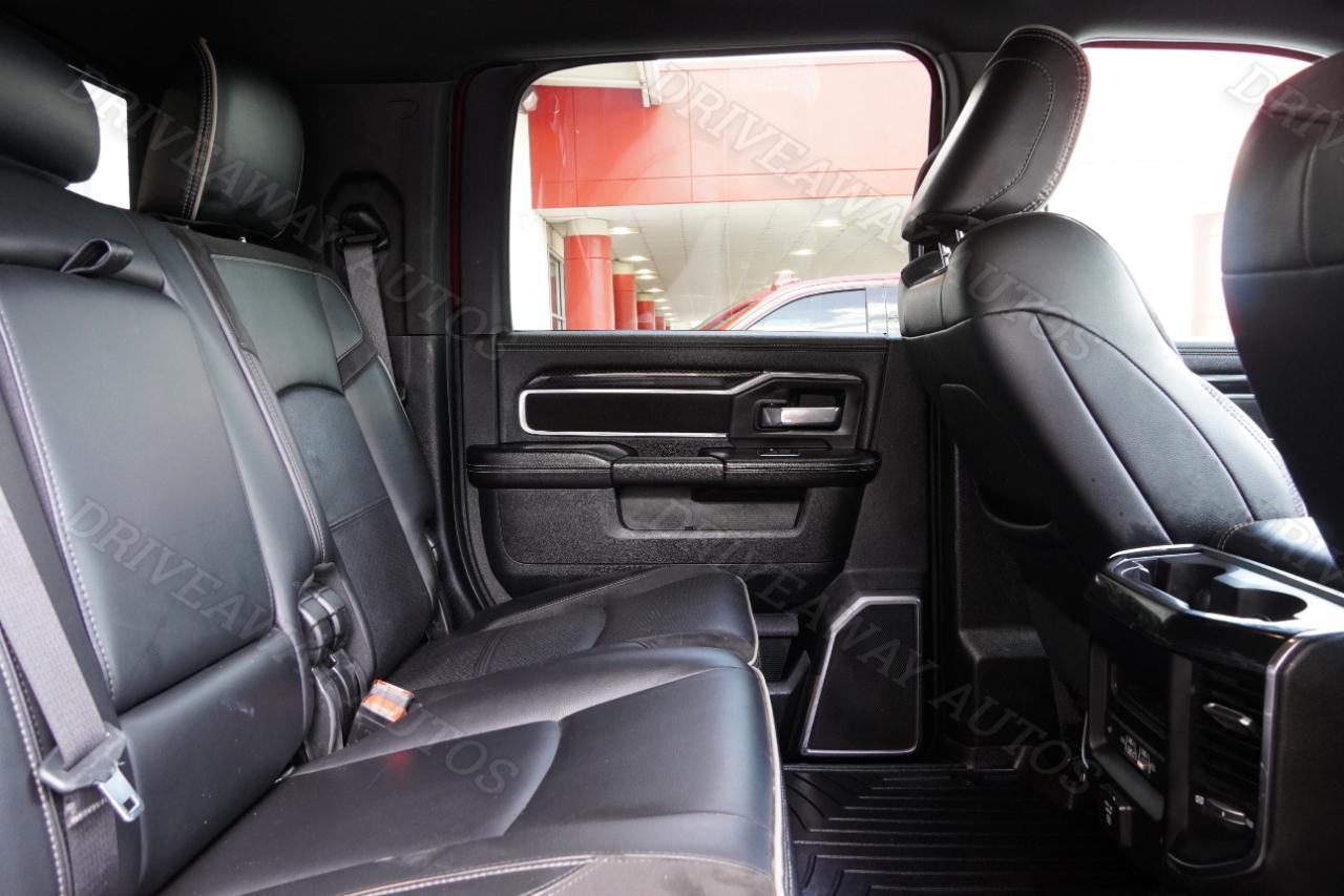 RAM 3500 Laramie 4x4 Mega Cab 6'4" Box 2022