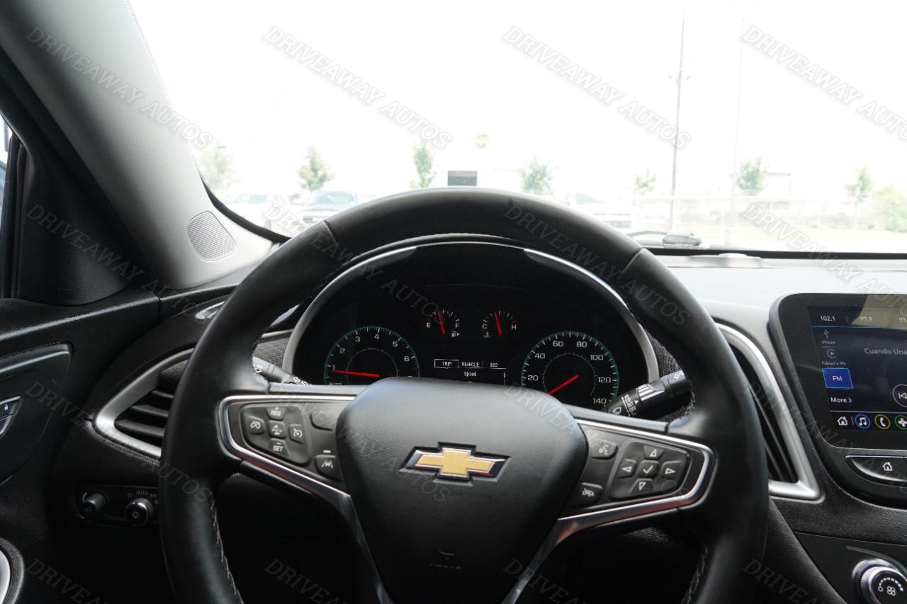 Chevrolet Malibu 4dr Sdn RS 2025