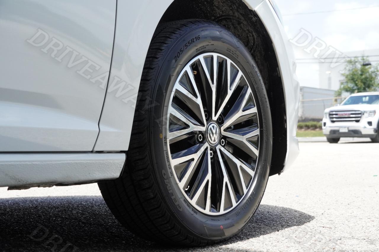 Volkswagen Jetta R-Line Auto 2021
