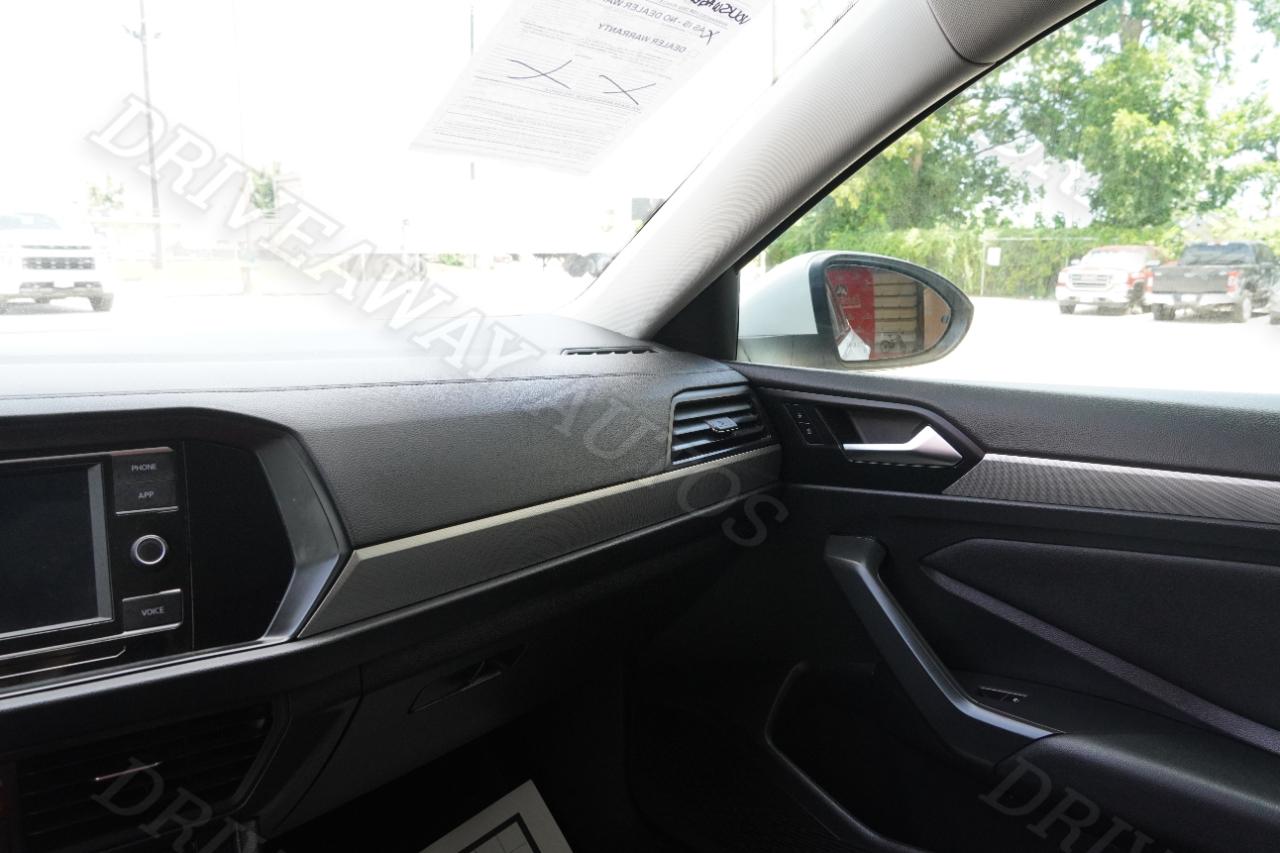 Volkswagen Jetta R-Line Auto 2021