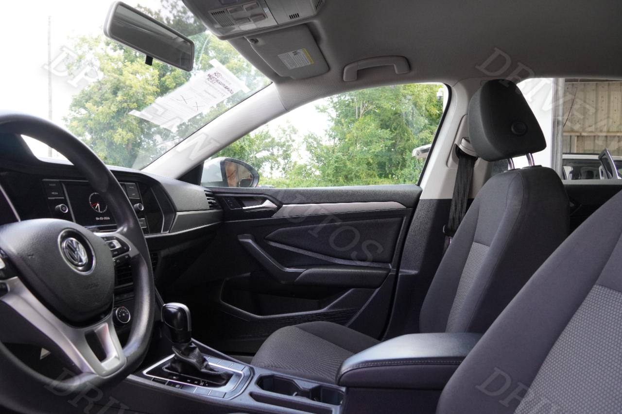 Volkswagen Jetta R-Line Auto 2021
