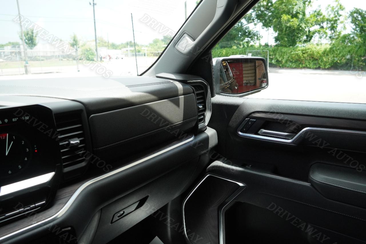 GMC Sierra 1500 2WD Crew Cab 147" SLT 2026