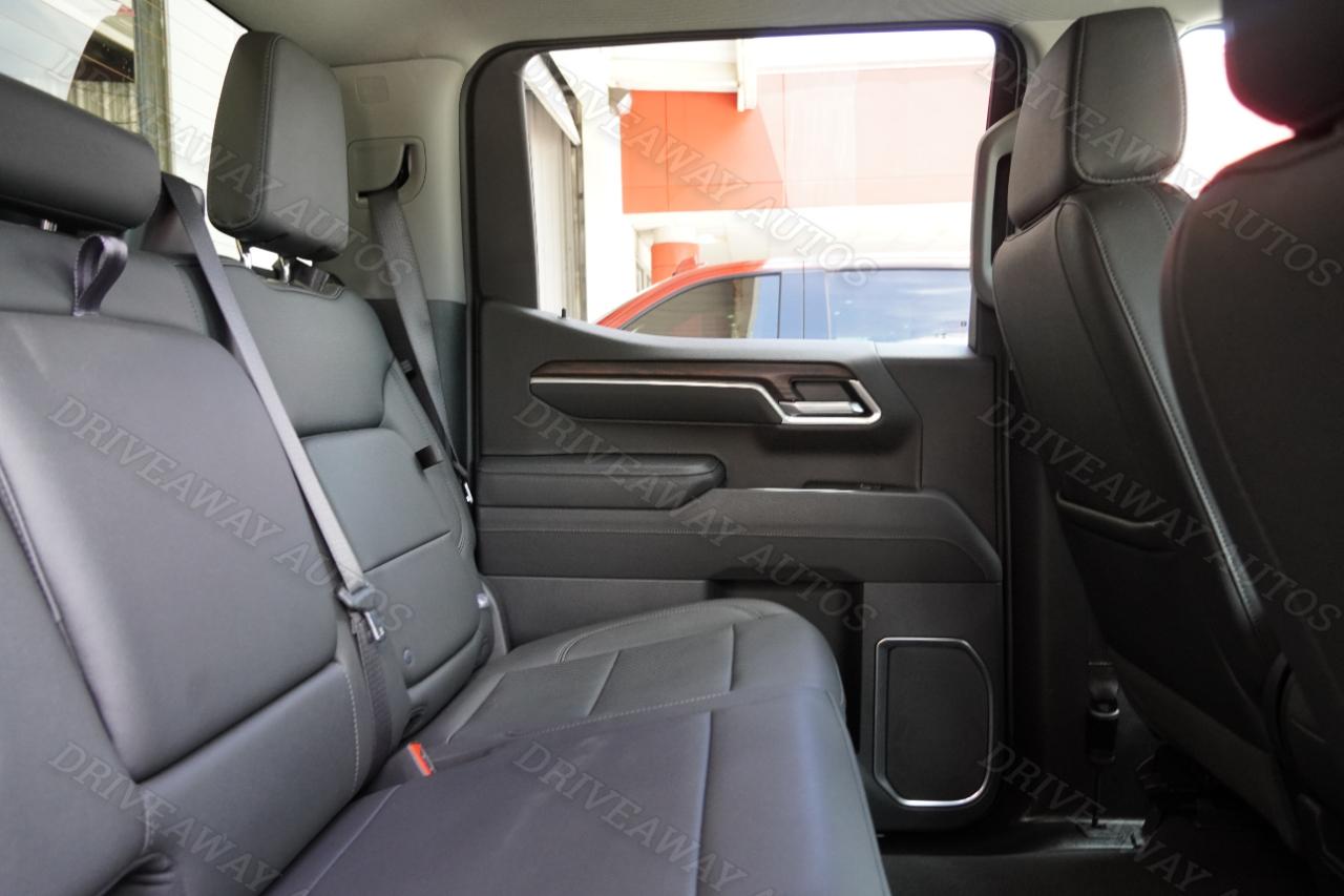GMC Sierra 1500 2WD Crew Cab 147" SLT 2026