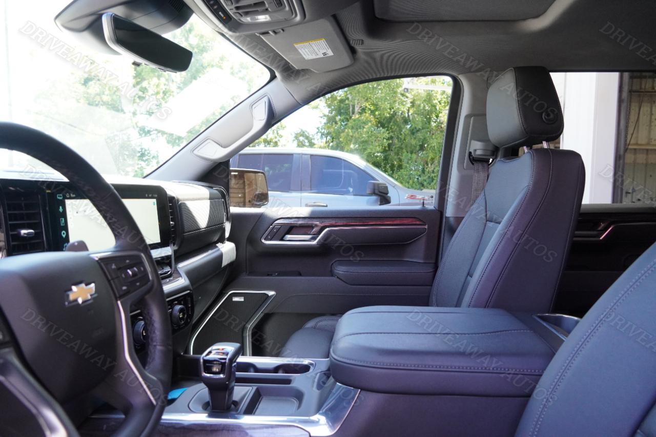 Chevrolet Silverado 1500 2WD Crew Cab 147" LTZ 2025