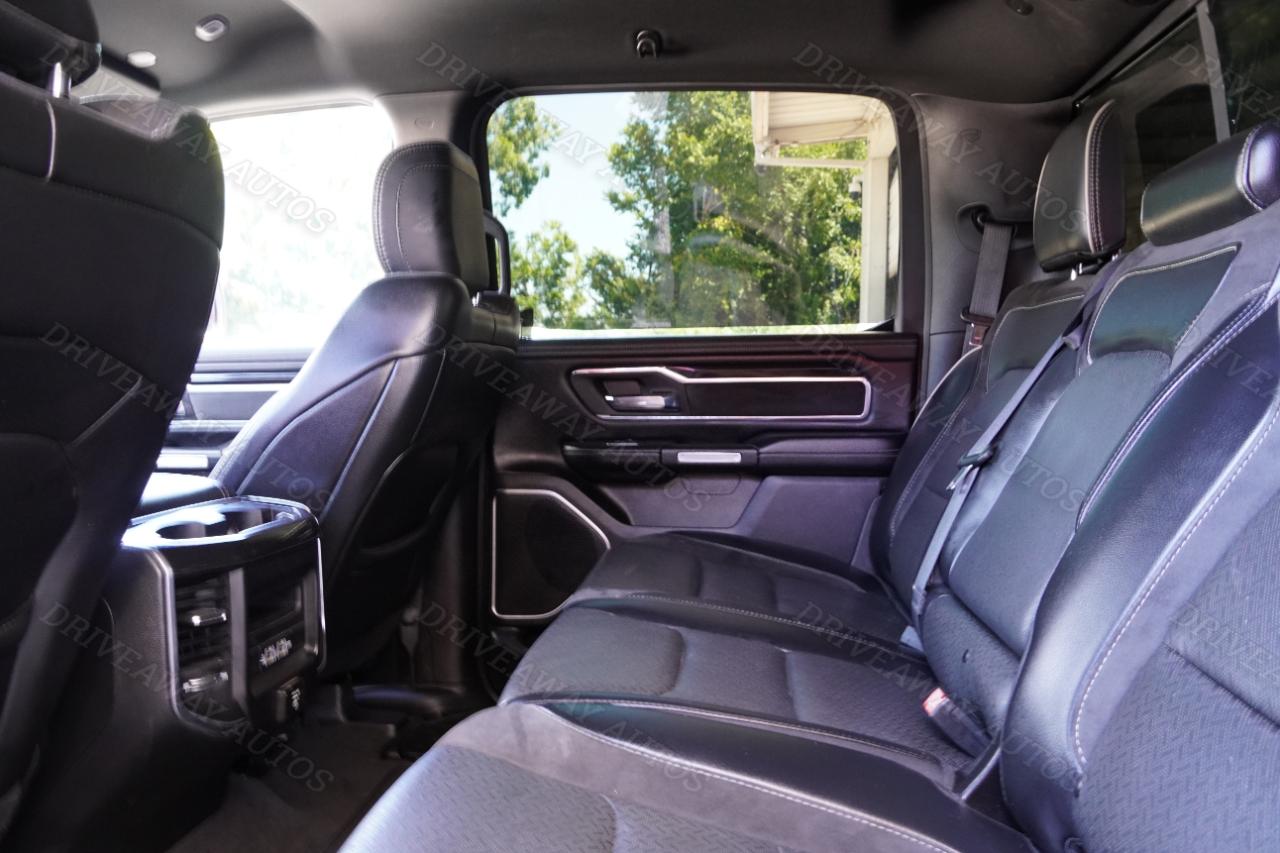 RAM 1500 Laramie 4x2 Crew Cab 5'7" Box 2019