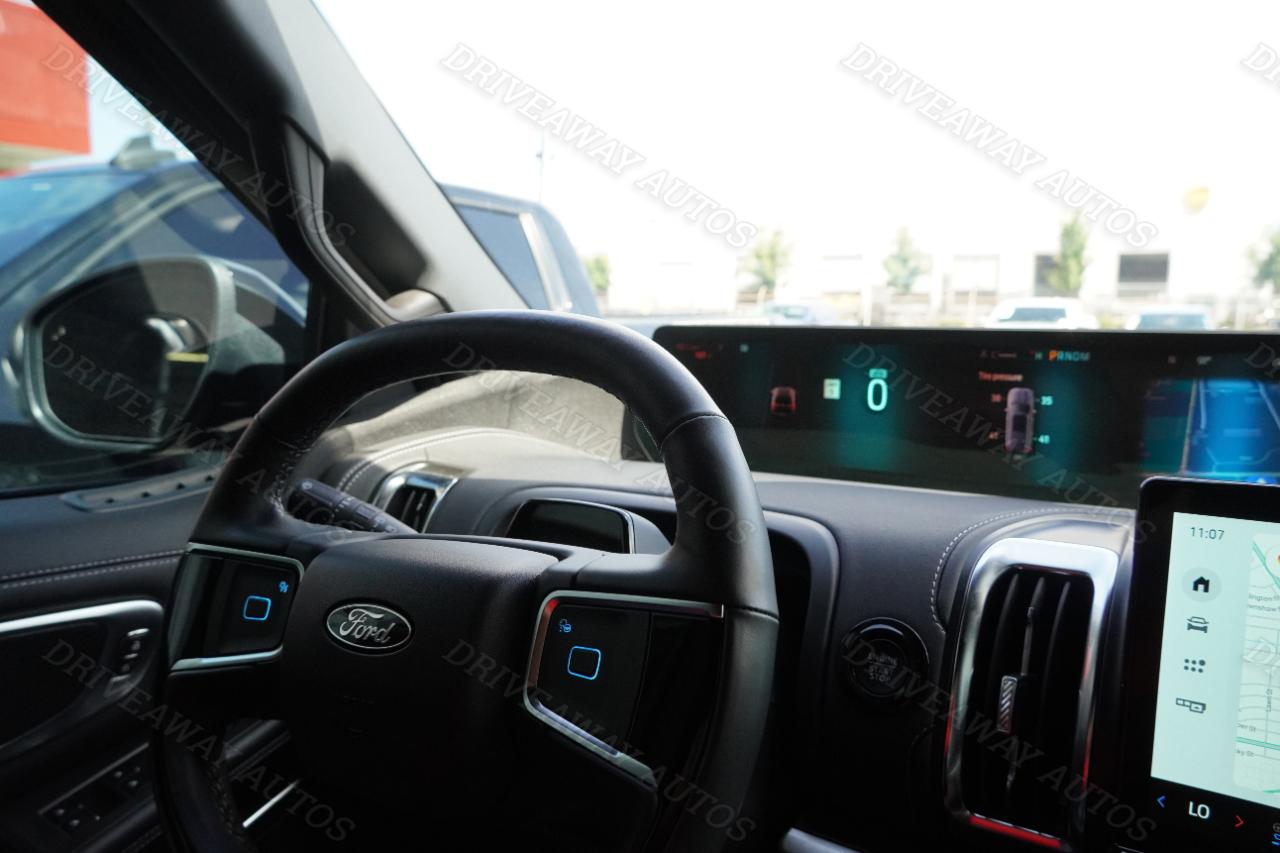 Ford Expedition Max Platinum 4x4 2025