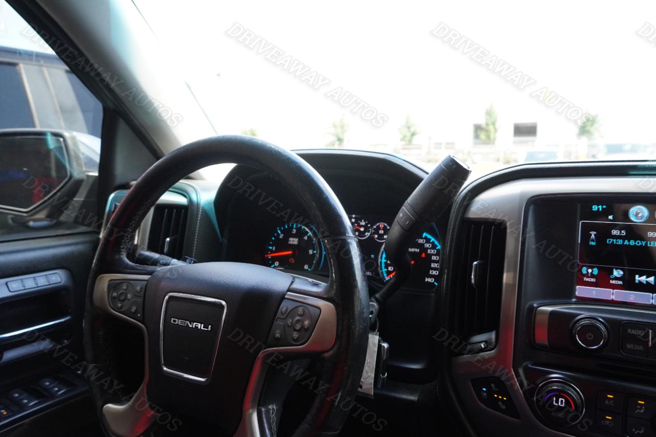 GMC Sierra 1500 4WD Crew Cab 143.5" Denali 2018