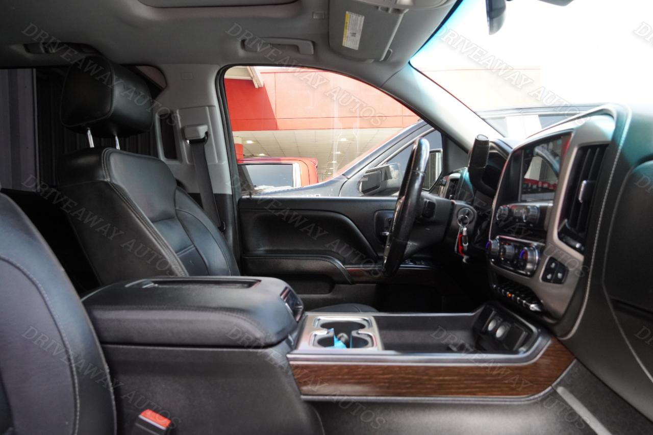 GMC Sierra 1500 4WD Crew Cab 143.5" Denali 2018