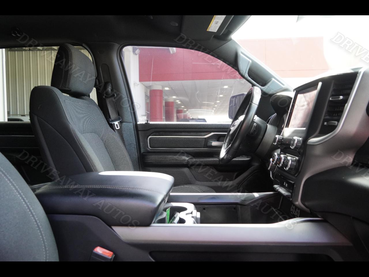 RAM 1500 Big Horn 4x2 Crew Cab 5'7" Box 2022