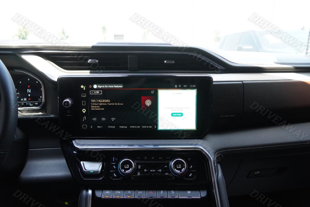 GMC Sierra 1500 4WD Crew Cab 147" Denali 2024