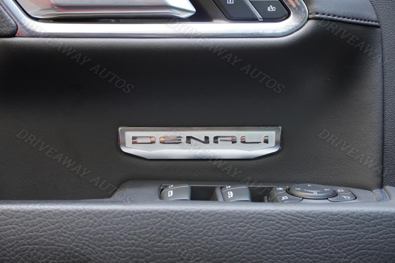 GMC Sierra 1500 4WD Crew Cab 147" Denali 2024