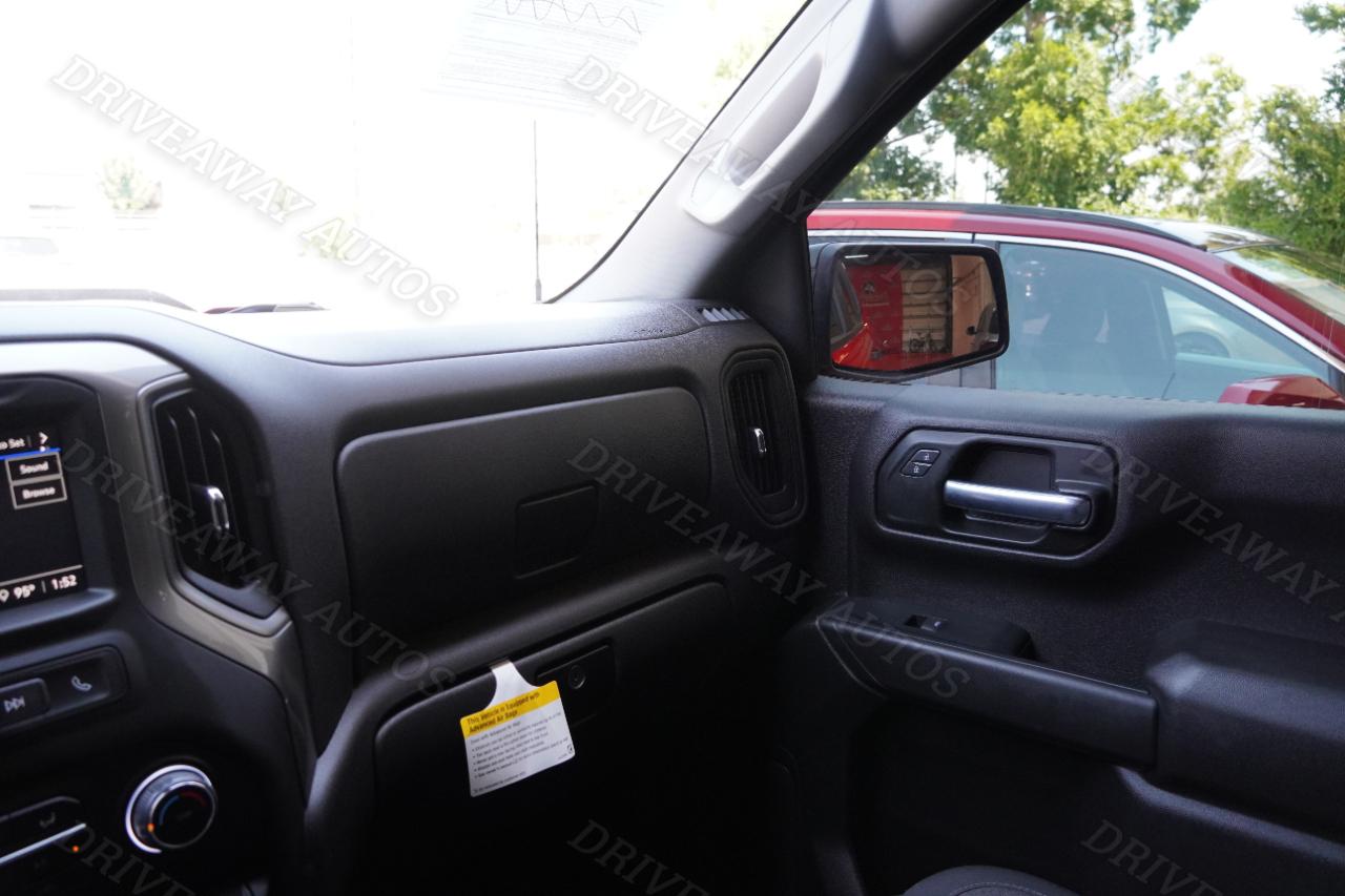 Chevrolet Silverado 1500 4WD Crew Cab 147" Custom Trail Boss 2025