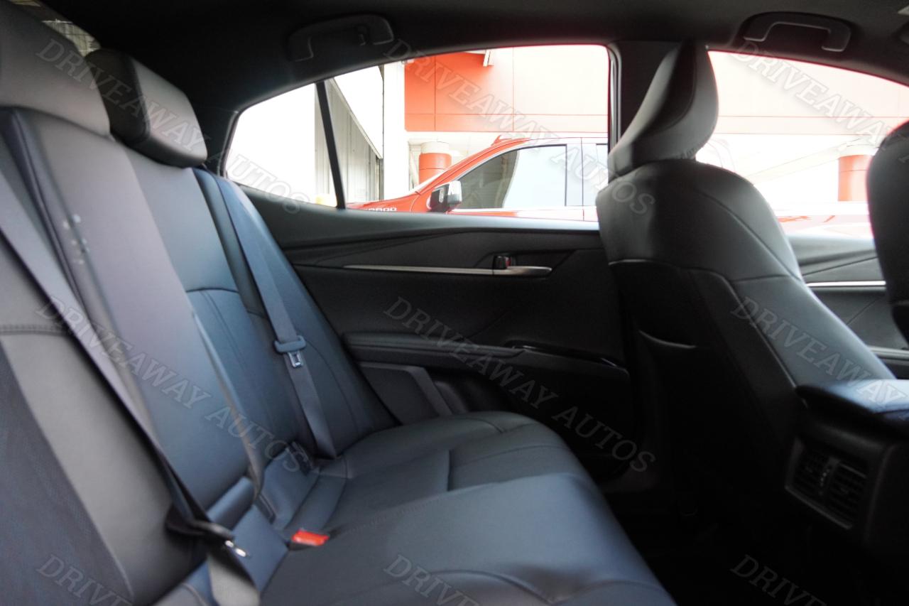 Toyota Camry XLE (Natl) 2025