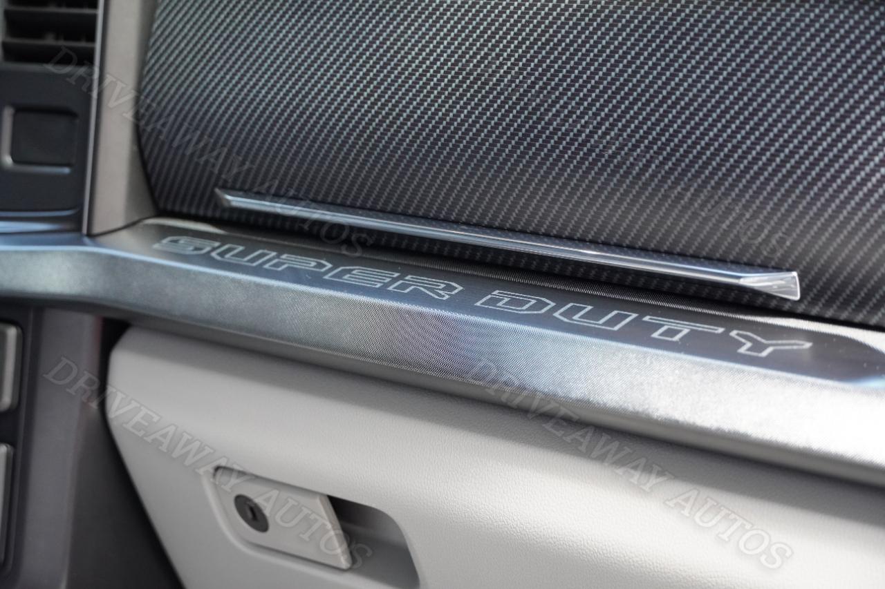 Ford Super Duty F-250 SRW King Ranch 4WD Crew Cab 8' Box 2024